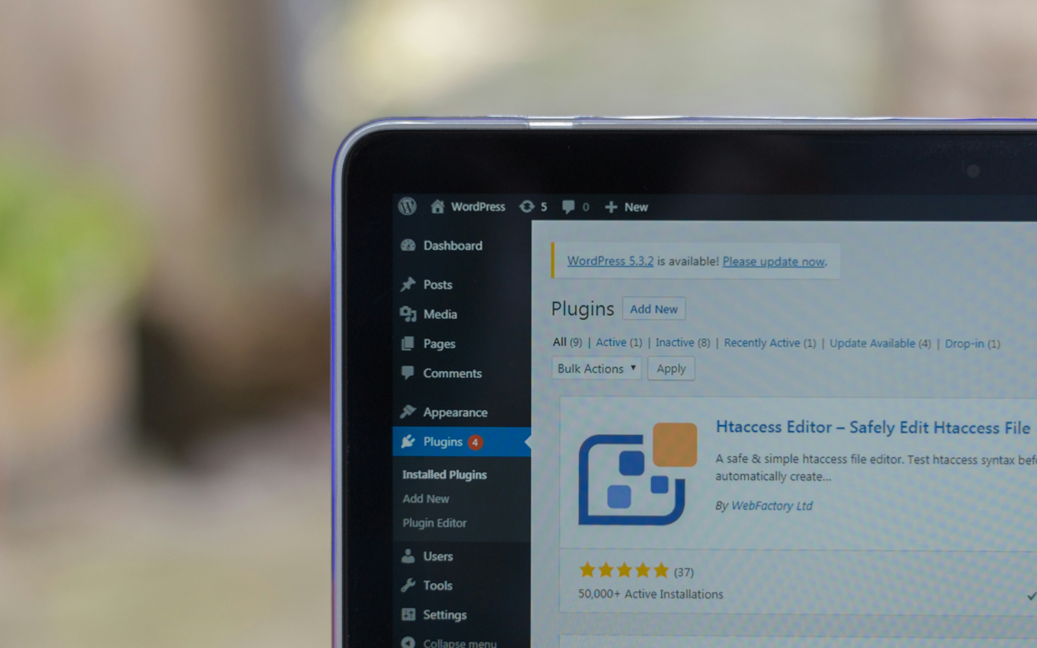 Passive Income With A White Label Wordpress Maintenance Business